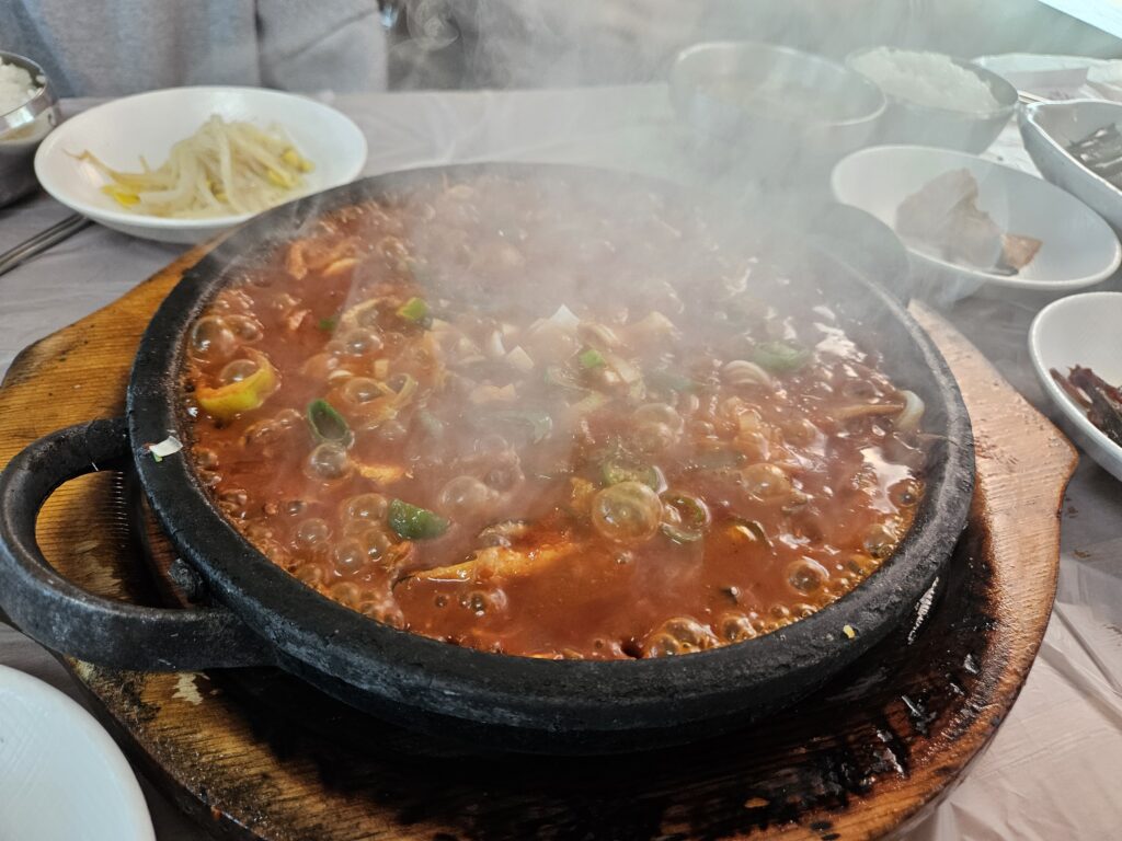 기장 일광바다횟집, 비린내 없이 즐기는 멸치쌈밥! 오션뷰 맛집에서 건강한 한 끼!