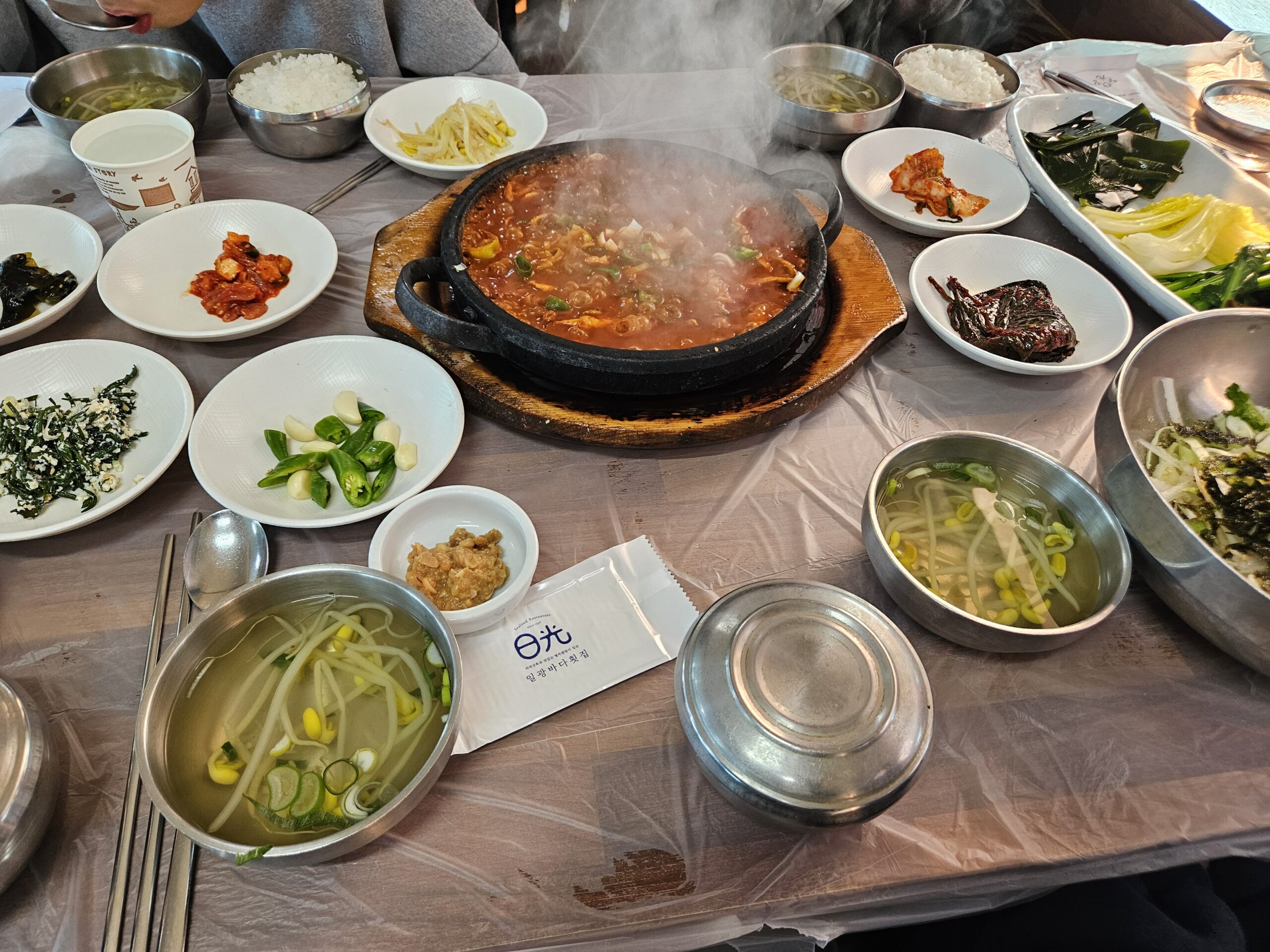 기장 일광바다횟집, 비린내 없이 즐기는 멸치쌈밥! 오션뷰 맛집에서 건강한 한 끼!